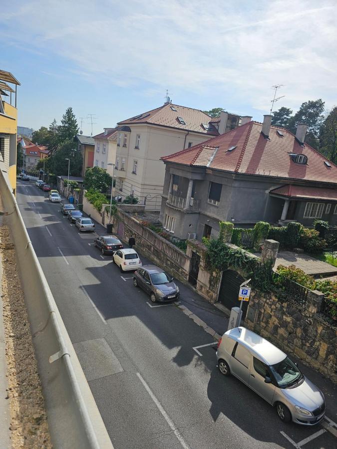 Pantovcak Oaza Lägenhet Zagreb Exteriör bild